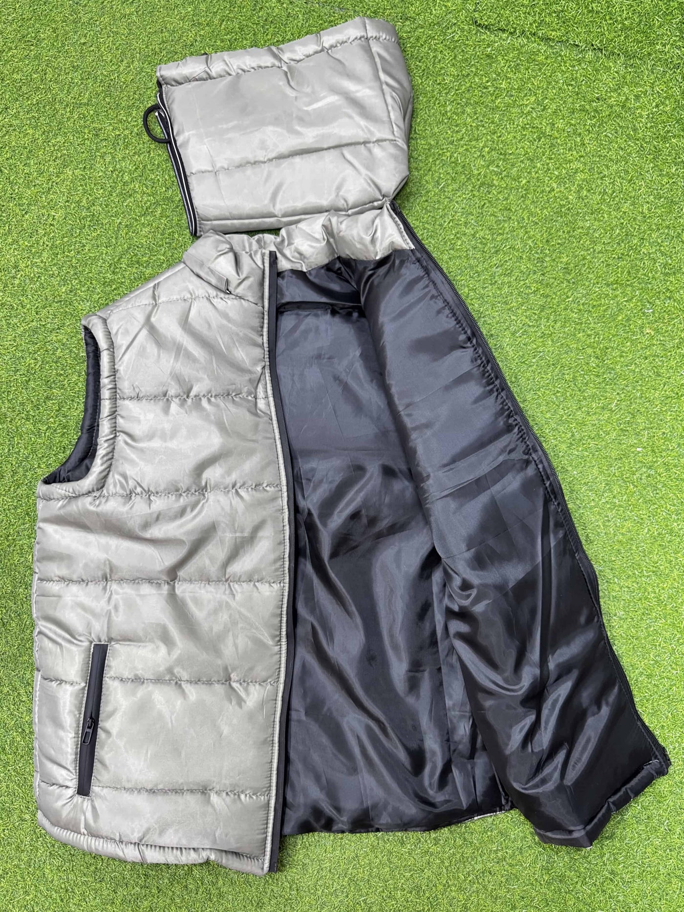 Warm Sleeveless Puffer Jacket with removeable Hoodie- Light-grey